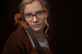 Portrait mit Geige